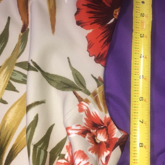 ENFOCUSED STUDIO SIZE 6 HAWAIIAN DRESS. - Picture 7 of 16